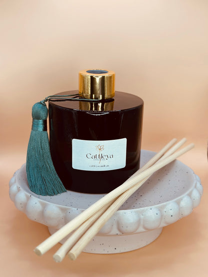 luxury-reed-diffuser-handmade-home-fragrance-cattleyacandle