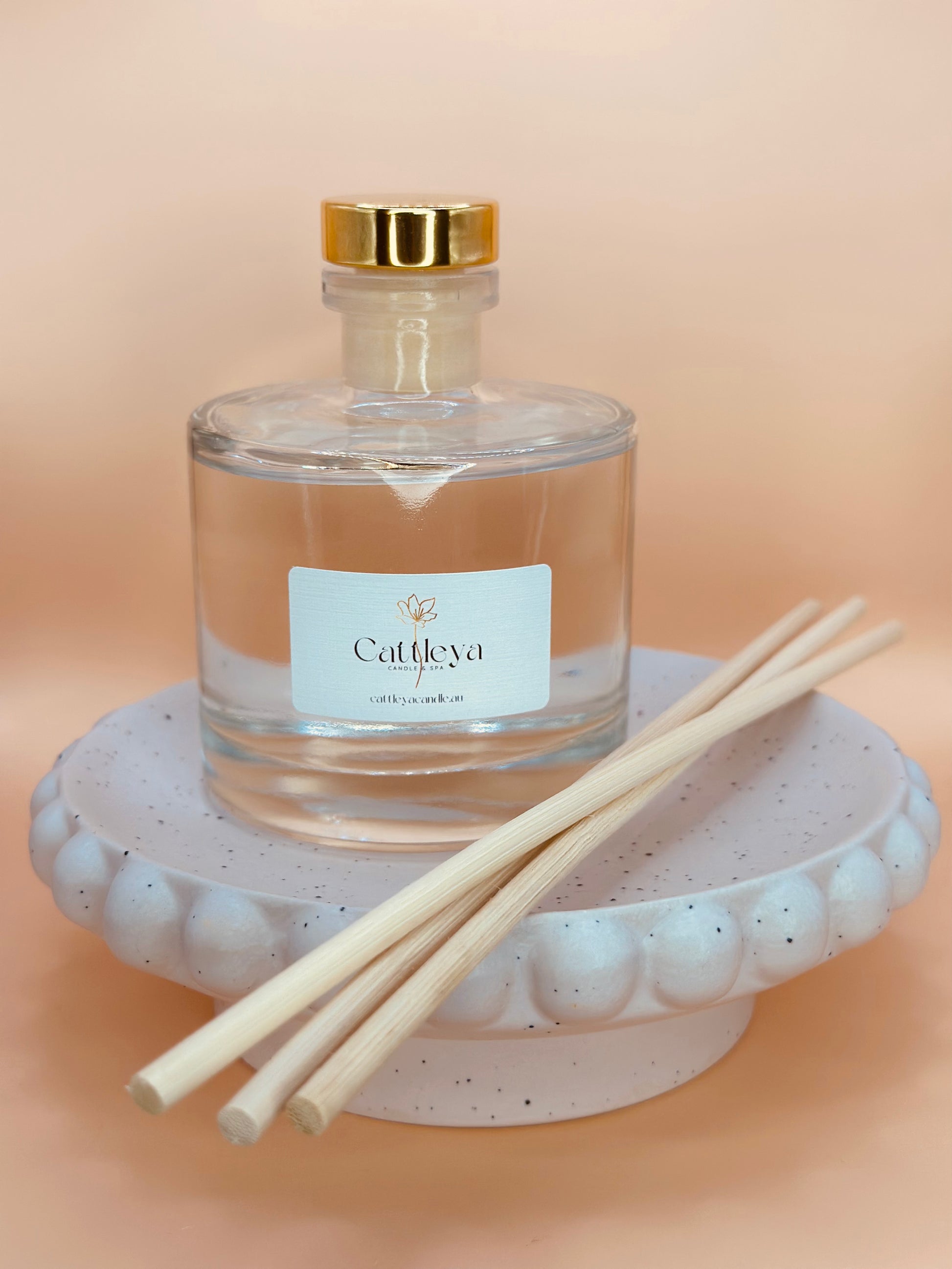 luxury-reed-diffuser-handmade-home-fragrance-cattleyacandle