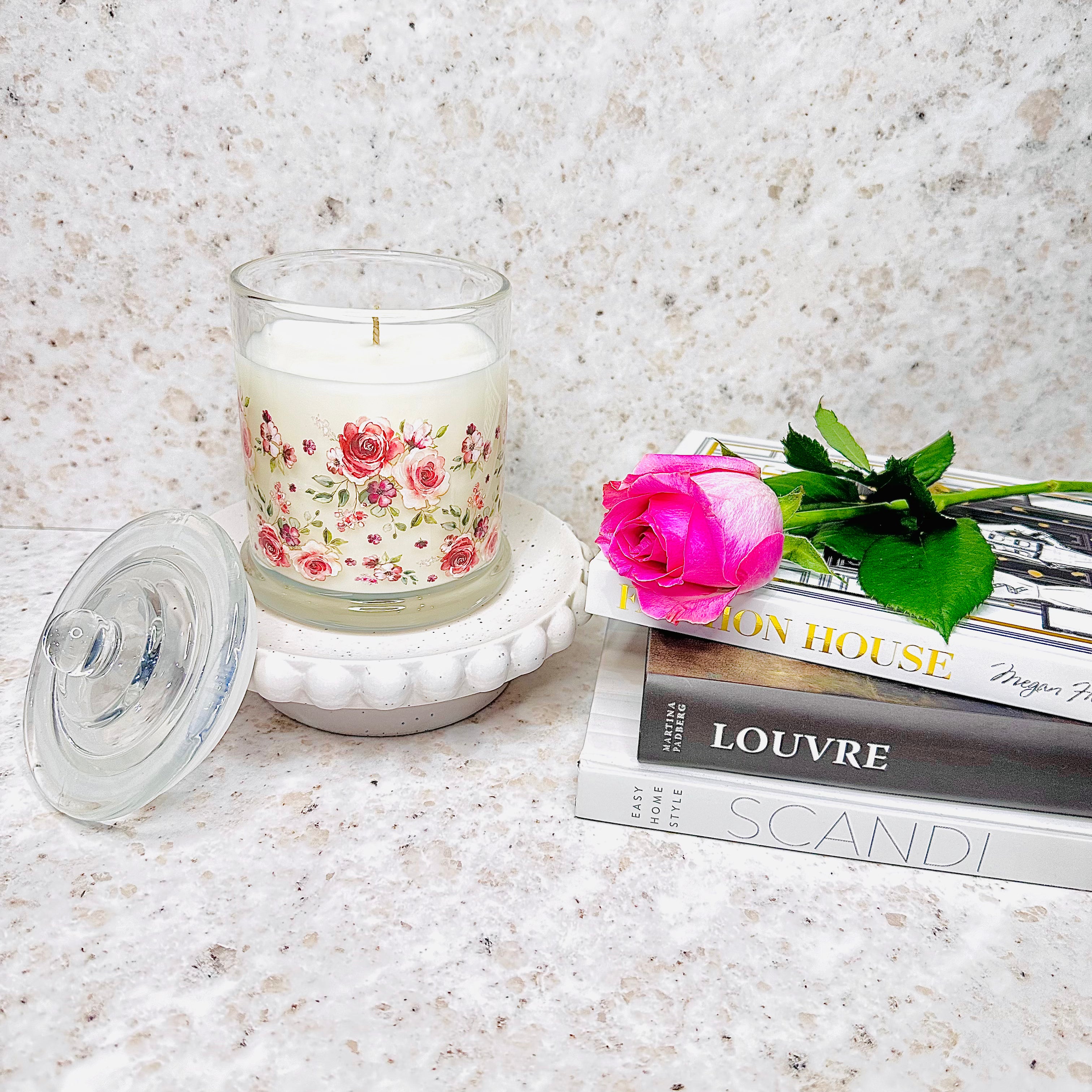 rose-scented-soy-candle-floral-romantic-cattleyacandle
