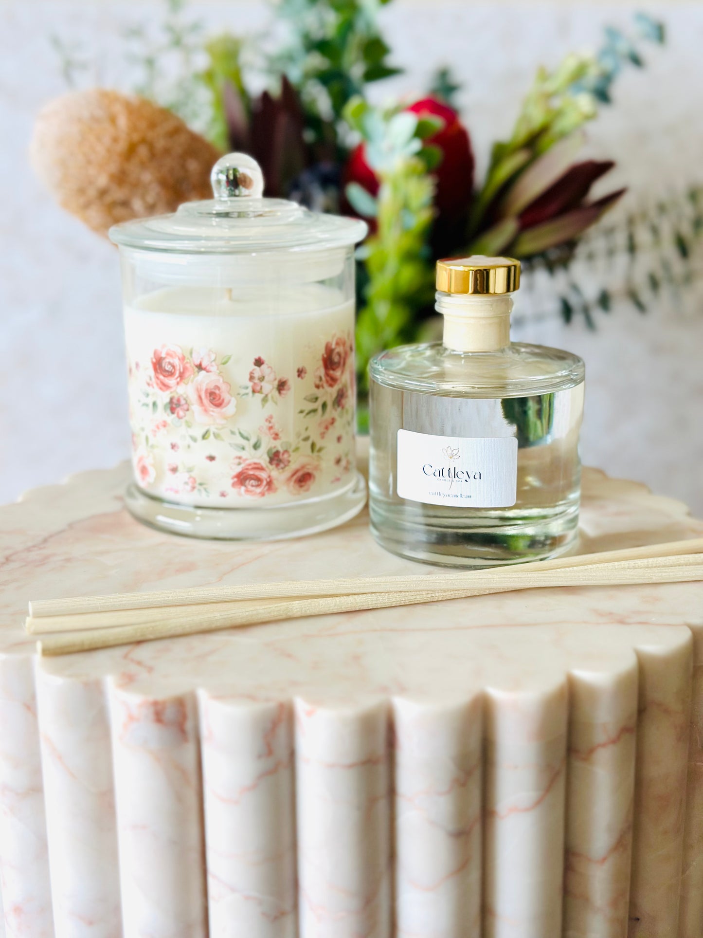 gift-scented-candle-rose-fragrance